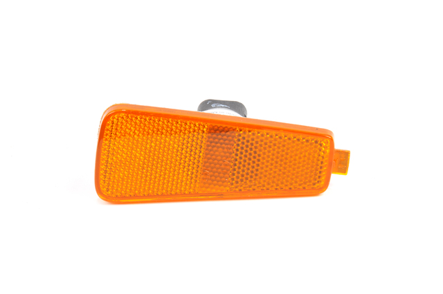 15875483 - Electrical: Side Marker Lamp for Chevrolet: HHR Image