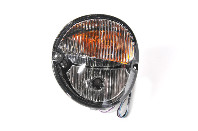 15852221 - Electrical: Fog Lamp Assembly for Pontiac: Grand Prix, Solstice Image