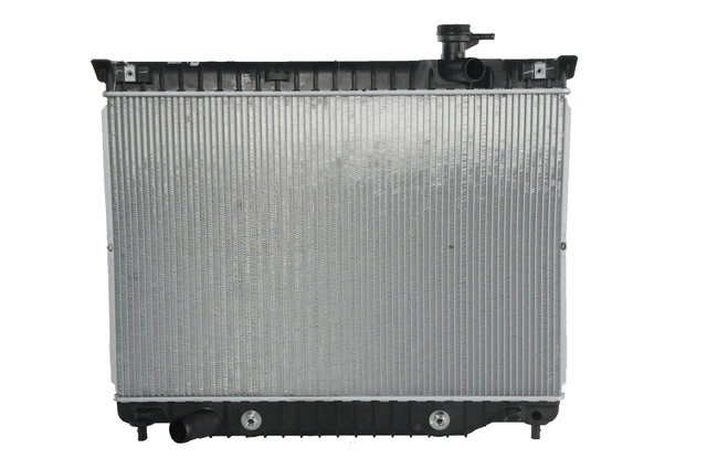 15196385 - Cooling System: Radiator Assembly for Buick: Rainier | Chevrolet: Trailblazer, Trailblazer EXT | GMC: Envoy, Envoy XL, Envoy XUV | Oldsmobile: Bravada Image