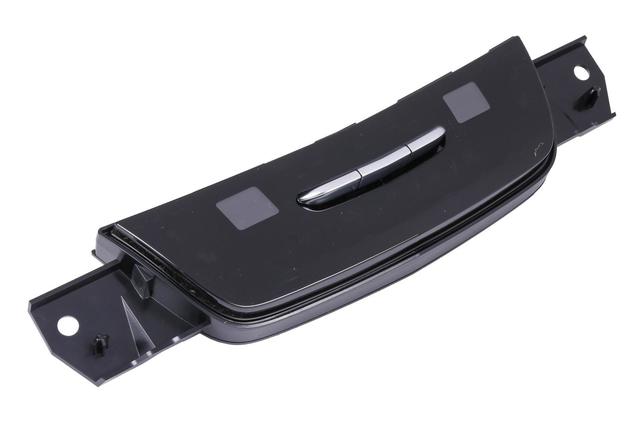 84447808 - : Heating and Air Conditioning Control Panel for Cadillac: CT6 Image