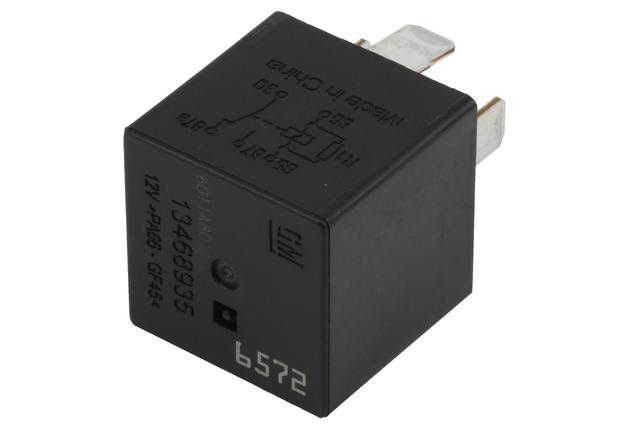 13468935 - Electrical: Relay for Buick: Enclave, LaCrosse | Cadillac: XT4, XT5, XT6 | Chevrolet: Camaro, Cruze, Cruze Limited, Impala, Malibu | GMC: Acadia Image