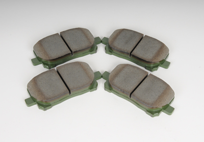 88972092 - Brakes: Brake Pads for Pontiac: Vibe Image