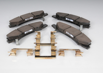 19207501 - Brakes: Brake Pads for GM Image
