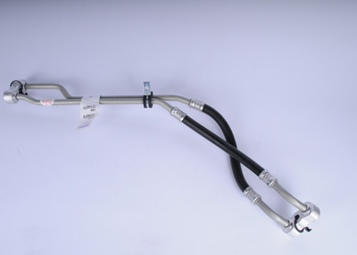 15194579 - Cooling System: Hose for Chevrolet: Blazer, S10 | GMC: Jimmy, Sonoma | Oldsmobile: Bravada Image