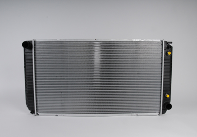 89018624 - Cooling System: Radiator for Chevrolet: Blazer, C1500, C2500, C3500, C3500HD, K1500 Pickup, K2500 Pickup, K3500 Pickup, Suburban C1500, Suburban C2500, Suburban K1500, Suburban K2500, Tahoe | GMC: C1500 Pickup, C2500 Pickup, C3500 Pickup, C3500HD, K1500 Pickup, K2500 Pickup, K3500 Pickup, Suburban C1500, Suburban C2500, Suburban K1500, Suburban K2500, Yukon Image
