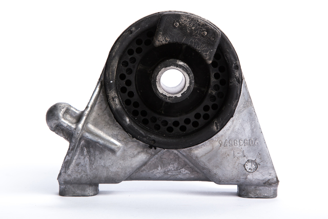 90538576 - Engine: Front Mount for Saturn: Astra Image