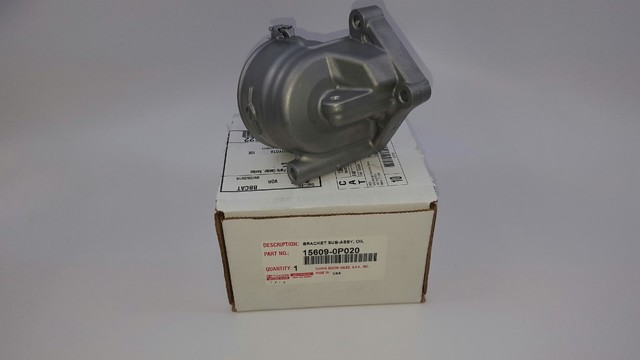 Toyota Parts Oil Filter Hsng LESS Tow Package and Oil Cooler