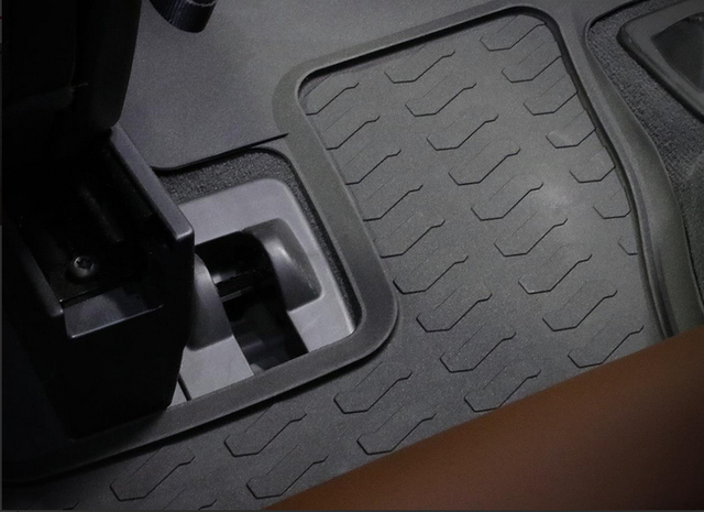 4M0061510041 - Interior: Q7 All Weather Floor Mats (Third Row) for Audi: Q7, SQ7 Image