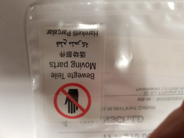 7PP010006A - Body: Info Label for Porsche: Cayenne, Panamera Image