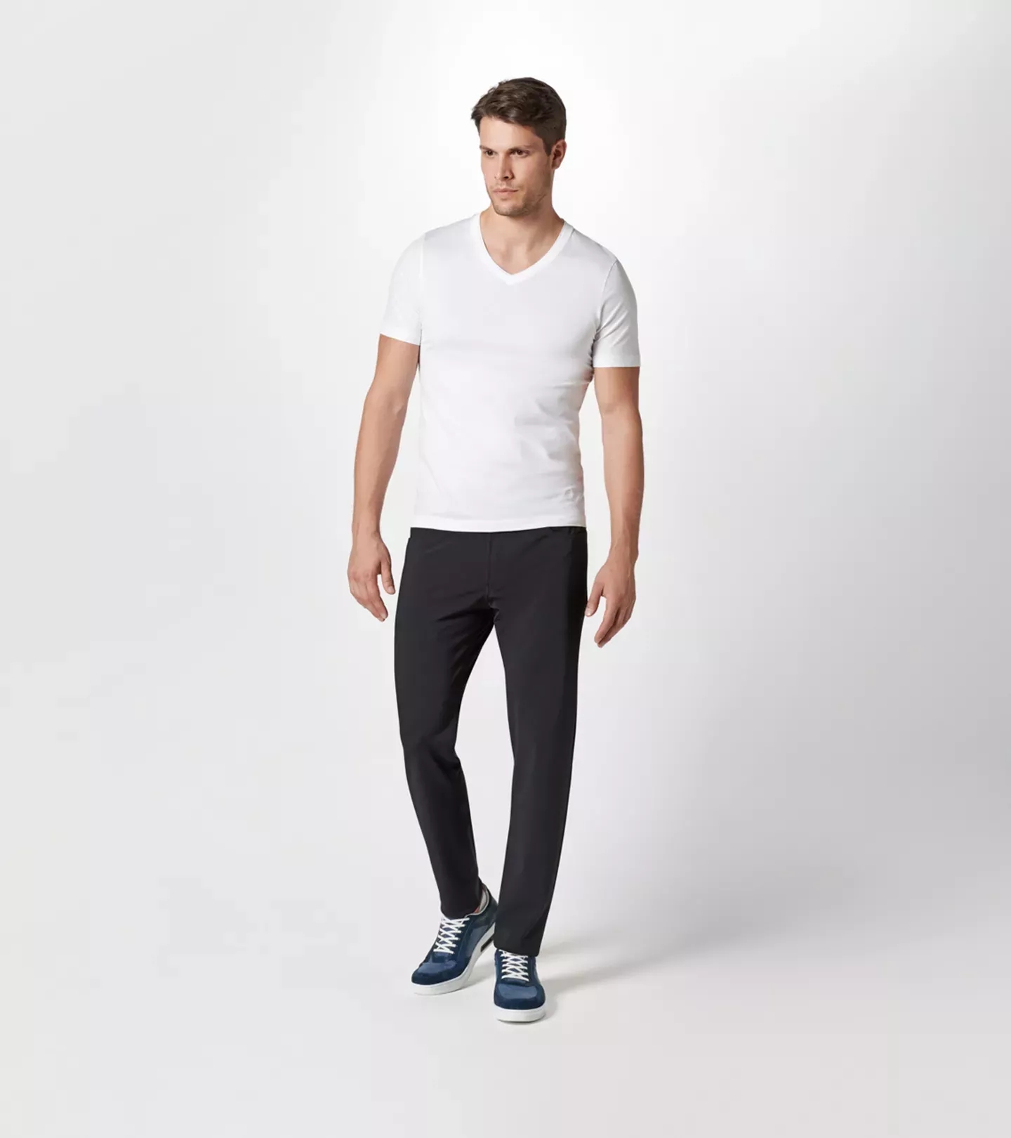 404690182W - : V-Neck T-Shirt - Optic White for Porsche Image