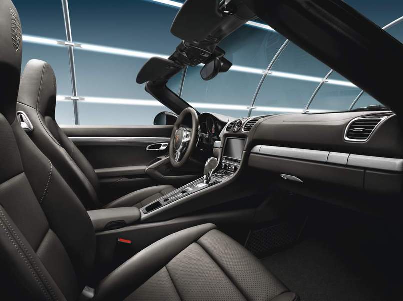 991044800458YR - Interior: Brushed aluminium interior package for Porsche Image