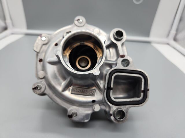 マツダ　純正　ウォーターポンプASSY　PE01-15-010D PE01-15-010D - Water Pump 2012-2018 Mazda | Mazda Parts Connect