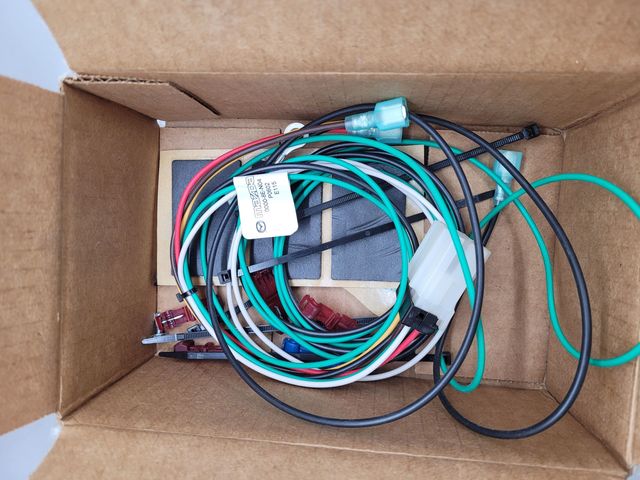 8EN04 - Towing: Trailer Hitch, Jumper Harness, 2010+ Cx-9 for Mazda: CX-9 Image