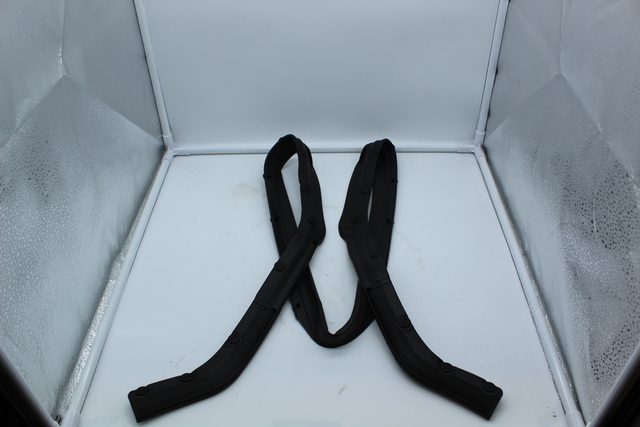 GHP956770 - Unclassified: Front Weather-Strip for Mazda: 6 Image