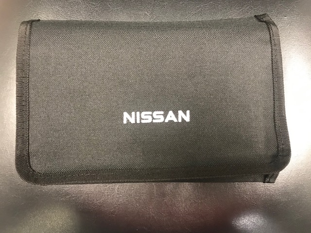 16SENTRABOOK - : 16 SENTRA OWNERS MANUAL for Nissan Image