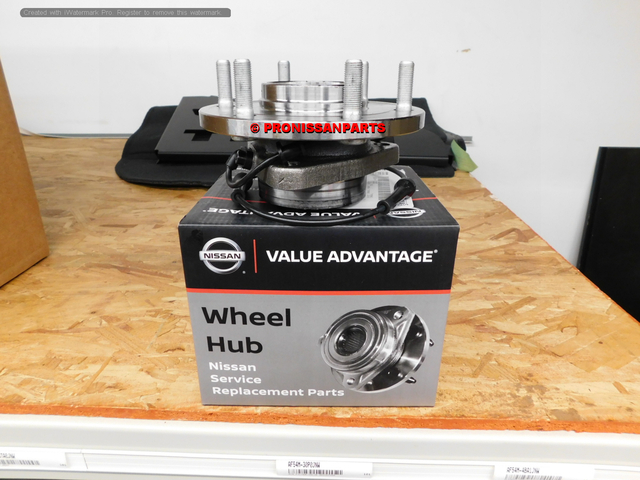 D02024GA0JNW - : Value Advantage™ HUB ASSY FRONT for Nissan: 370Z, Z Image