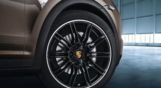 95804480096 - : ​92A Cayenne E2 (2011-2014) 21" Offroad Wide Wheel Arch Extensions Kit for Porsche Image