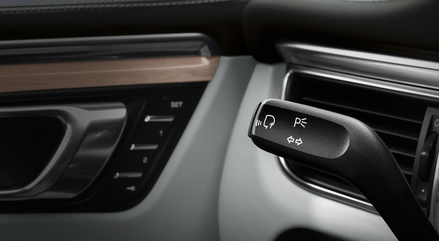 95B04490050 - : 95B Macan (2014-2016) Voice Control for PCM for Porsche Image