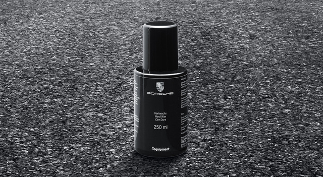 4400242 - : Hard Wax for Porsche Image