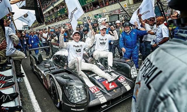 Porsche Driver's Selection: For Him