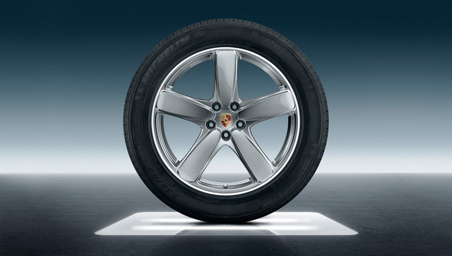 95B04461008 - : 95B Macan (2014+) 19" Sport Classic Winter Wheel/Tire Set for Porsche: Macan Image