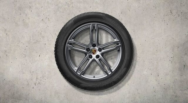 95B044650A - : 95B-3 Macan (2022+) 19" Macan Winter Wheel/Tire Set (Pirelli) for Porsche Image