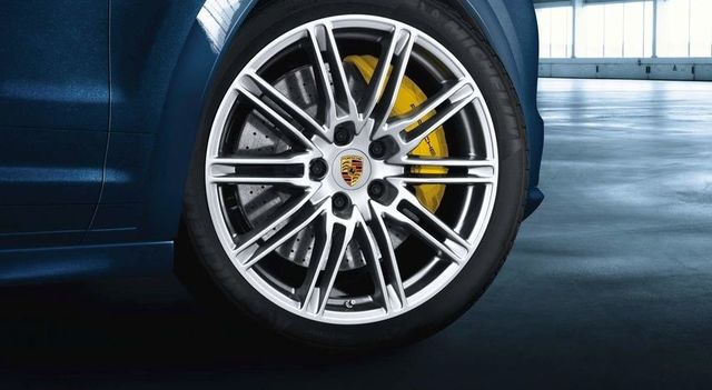 95804460500 - : 92A Cayenne Turbo/S/GTS (2011-2014) Porsche Ceramic Composite Brake (PCCB) Retrofit Kit for Porsche Image