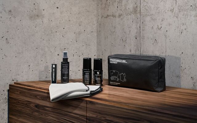 4400250 - : Interior Cleaning Set for Porsche Image