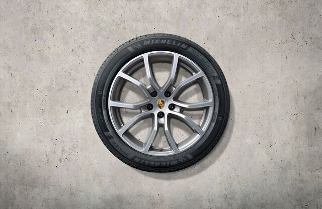 9Y0044603G - : 9YA-2 Cayenne E3-2 (2023+) 21" Cayenne Exclusive Design Winter Wheel/Tire Set (Michelin) for Porsche: Cayenne Image