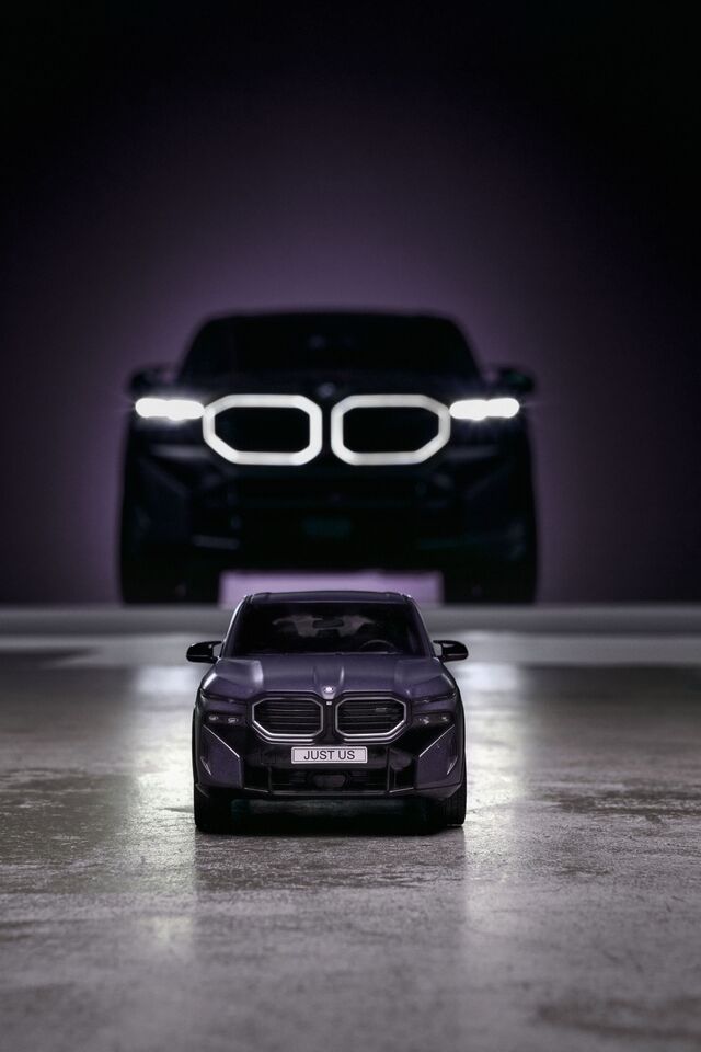 Genuine BMW 80-43-5-B5F-643 | BMW XM by KITH Miniature - 1