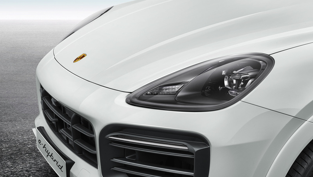 9Y004490401 - : 9YA Cayenne E3 (2018+) Dark Tinted LED Headlights with Porsche Dynamic Light System for Porsche: Cayenne Image