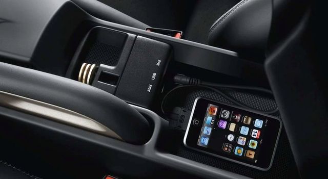 98704490235 - : Universal Audi Interface (AUX) for Porsche Image