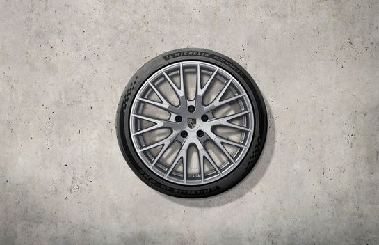 976044660H - : 21-inch Panamera Exclusive Design summer wheel-and-tire set for Porsche Image