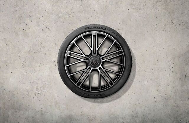 976044600M - : 21-inch Panamera Turbo S, winter wheel-and-tire set, with central locking, painted in black (high-gloss) for Porsche Image