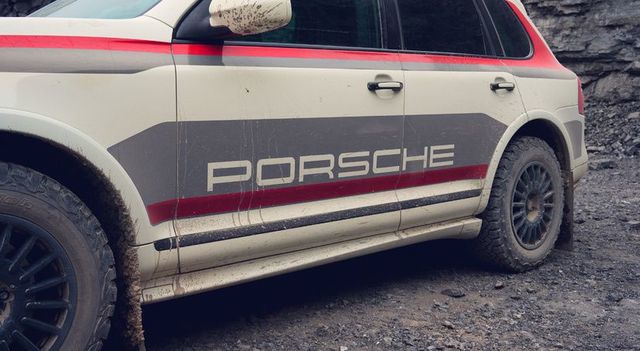 PCG04480600 - : 9PA Cayenne (2003-2010) Adventure Decal Set - Red for Porsche Image