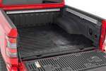 RCM525 - : Bed Mat | 5' Bed | RC Logo | Fits Nissan Frontier 2WD/4WD (2005-2025) for Rough Country Image