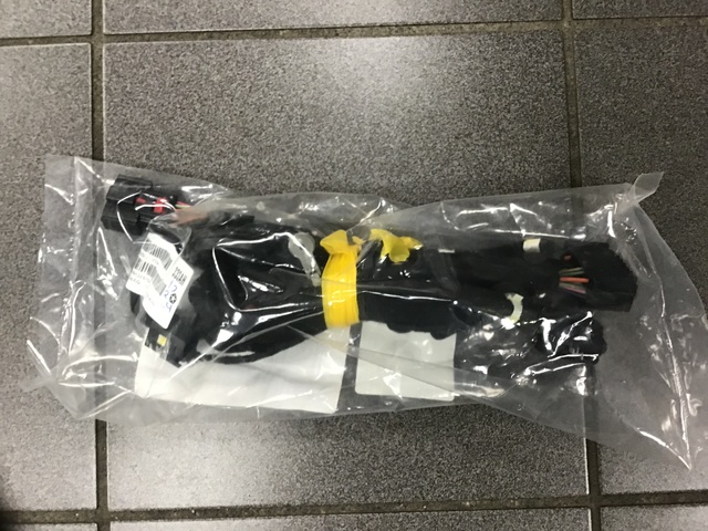68299333AH - Electrical: Front Door Wiring for Mopar Image