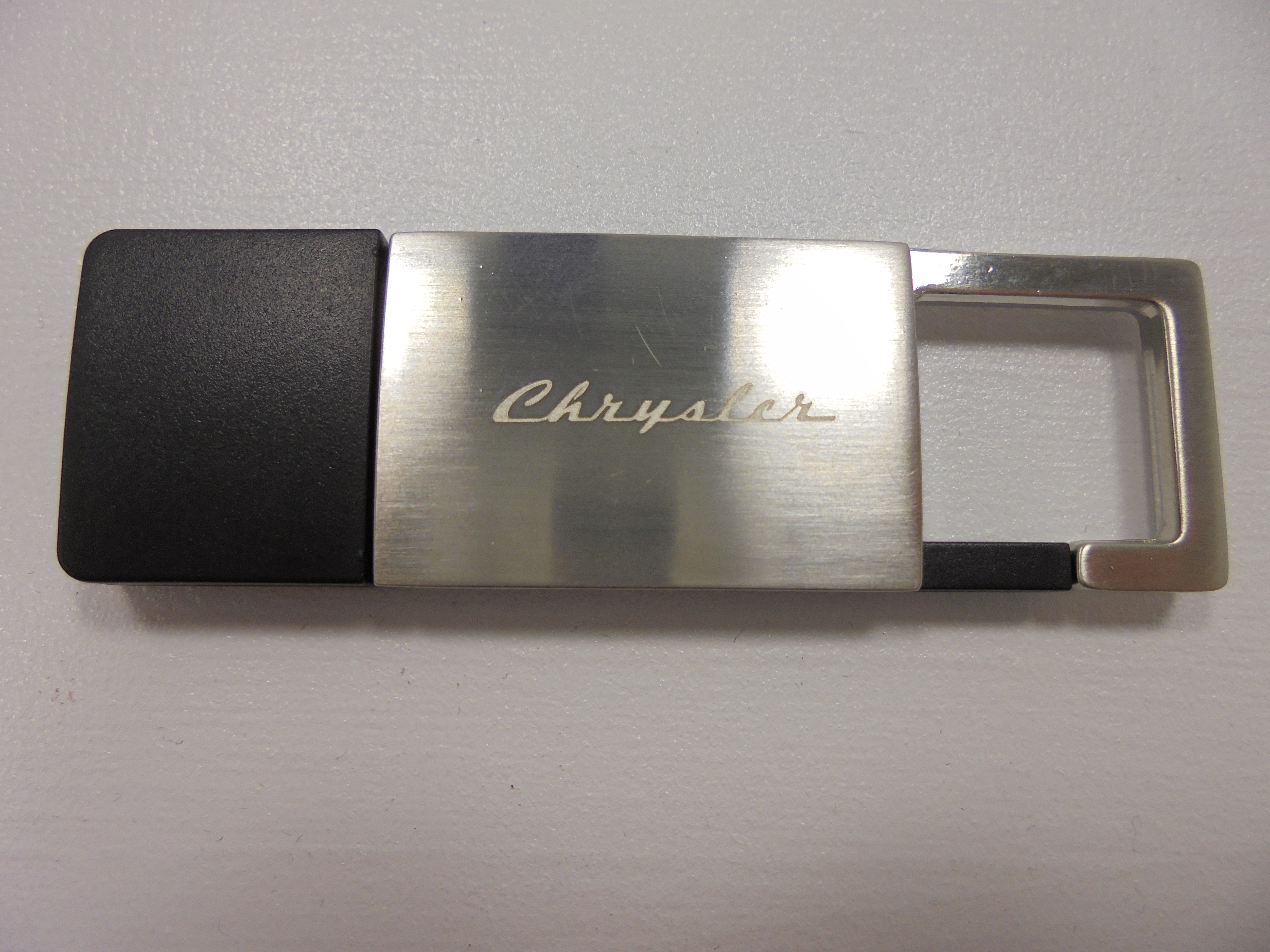 10YL1 - : New Chrysler Script Moma Key Tag Key Chain Keychain Nickel Black for Mopar Image