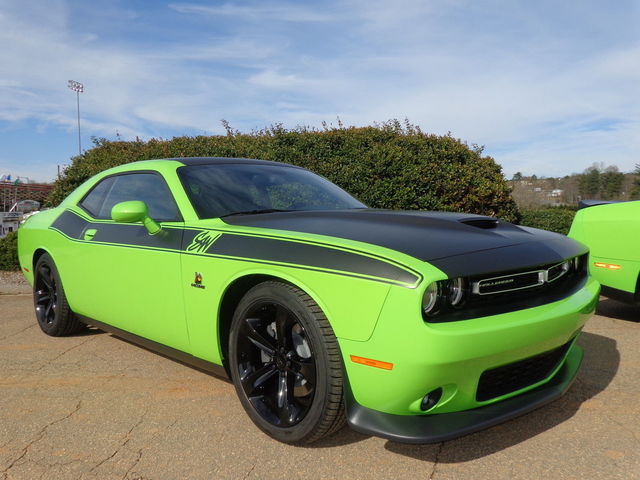 SWMSRTHOODSWMTACAI - : 11-18 Dodge Challenger New SRT T/A Hood Aluminum Bezels &amp; Functional Ram Air CAI for Mopar Image