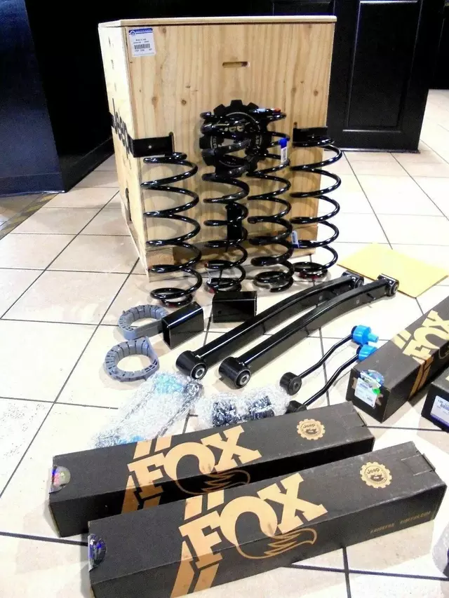 77072469AF - Performance: Mopar Lift Kit for Mopar Image