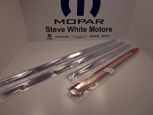 82208749 - Exterior Accessories: Molding for Dodge: Dakota, Ram 1500, Ram 2500, Ram 3500 | Ram: Dakota Image