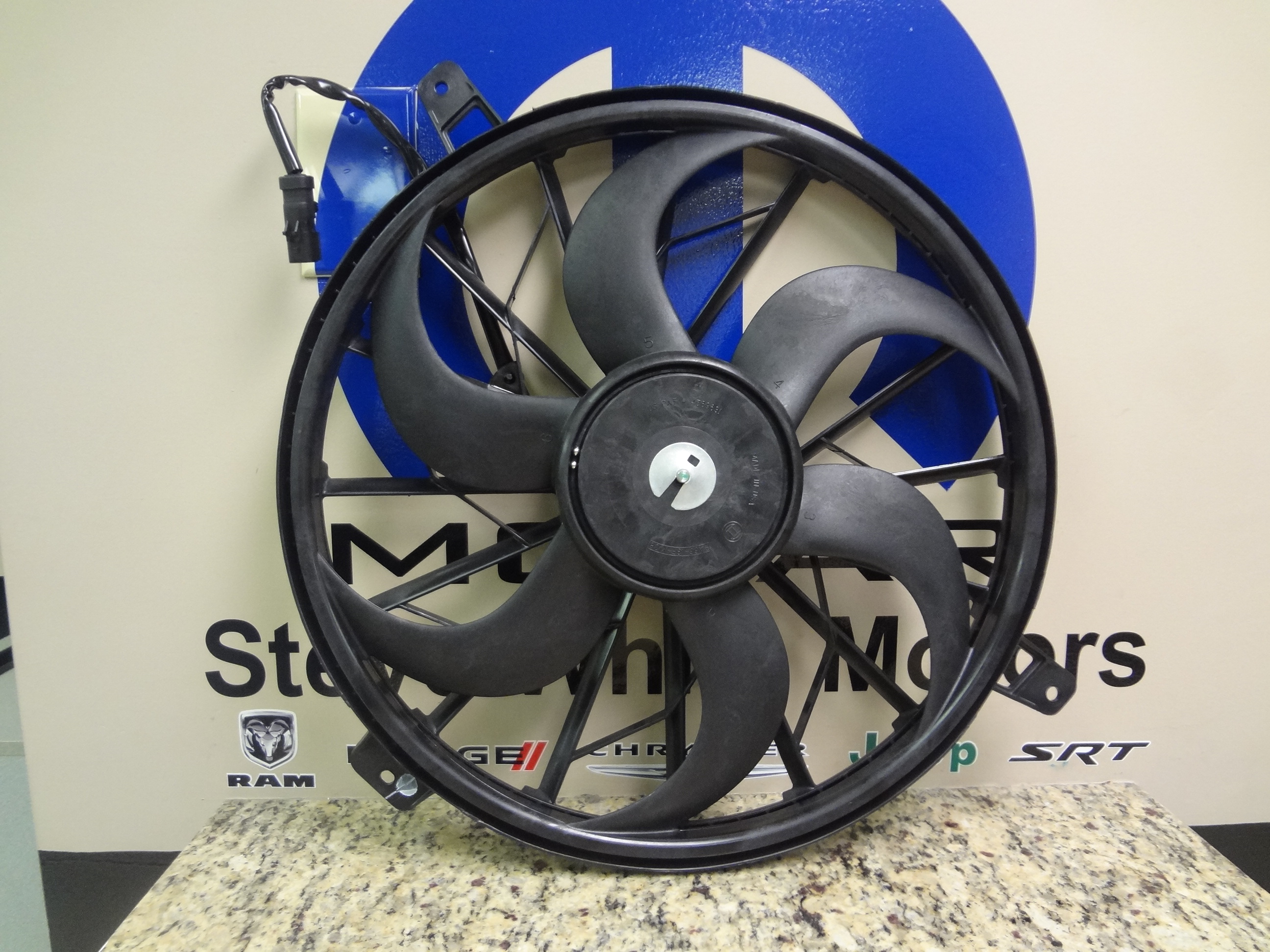 52079528AB - Cooling: Cooling Fan for Jeep: Grand Cherokee, Liberty Image