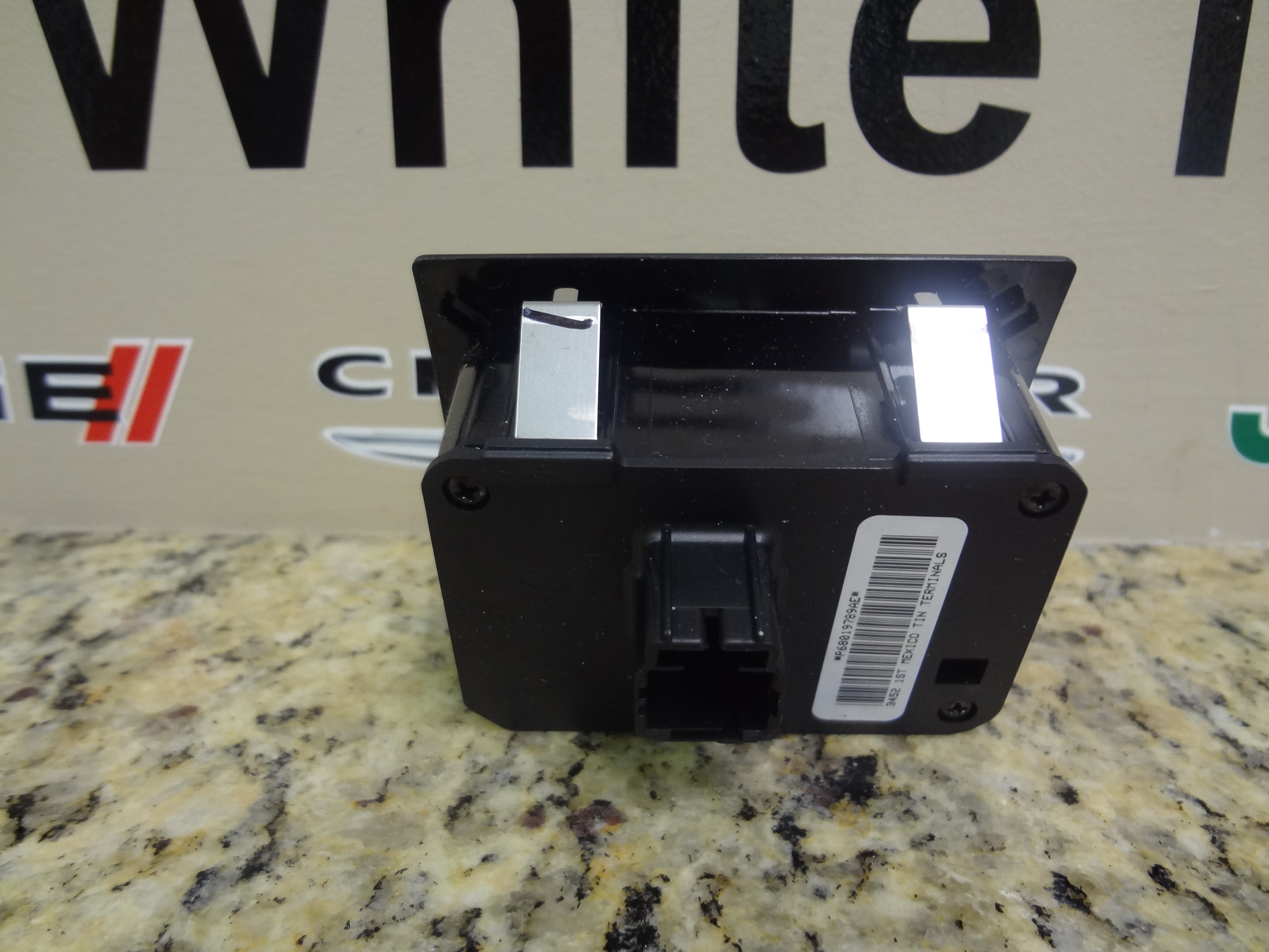 68019789AE - Electrical: Headlamp Switch for Chrysler: 300 | Dodge: Challenger, Charger, Magnum Image