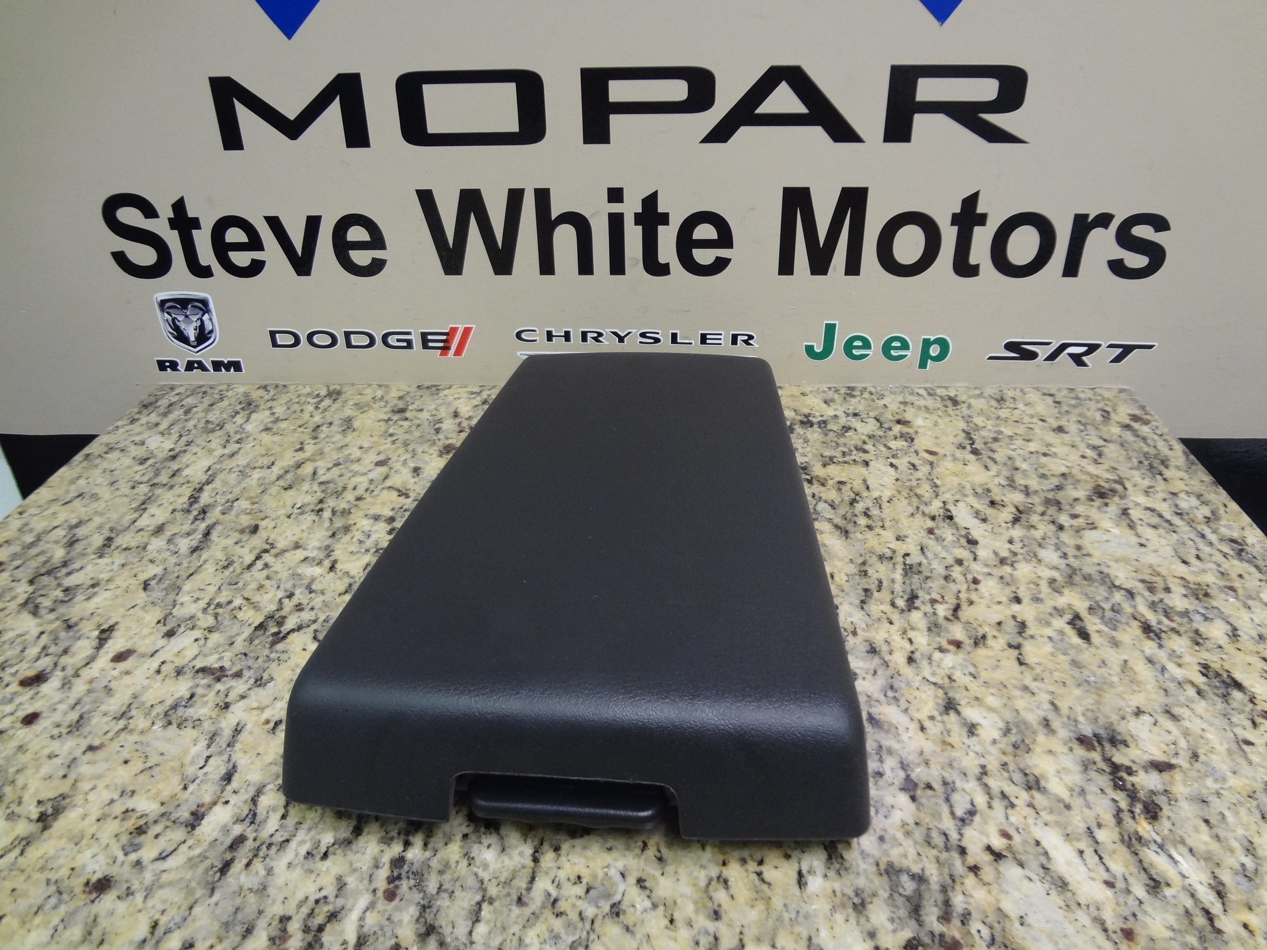 1GR001DVAA - Interior Trim: Floor Console Bin Lid for Mopar Image