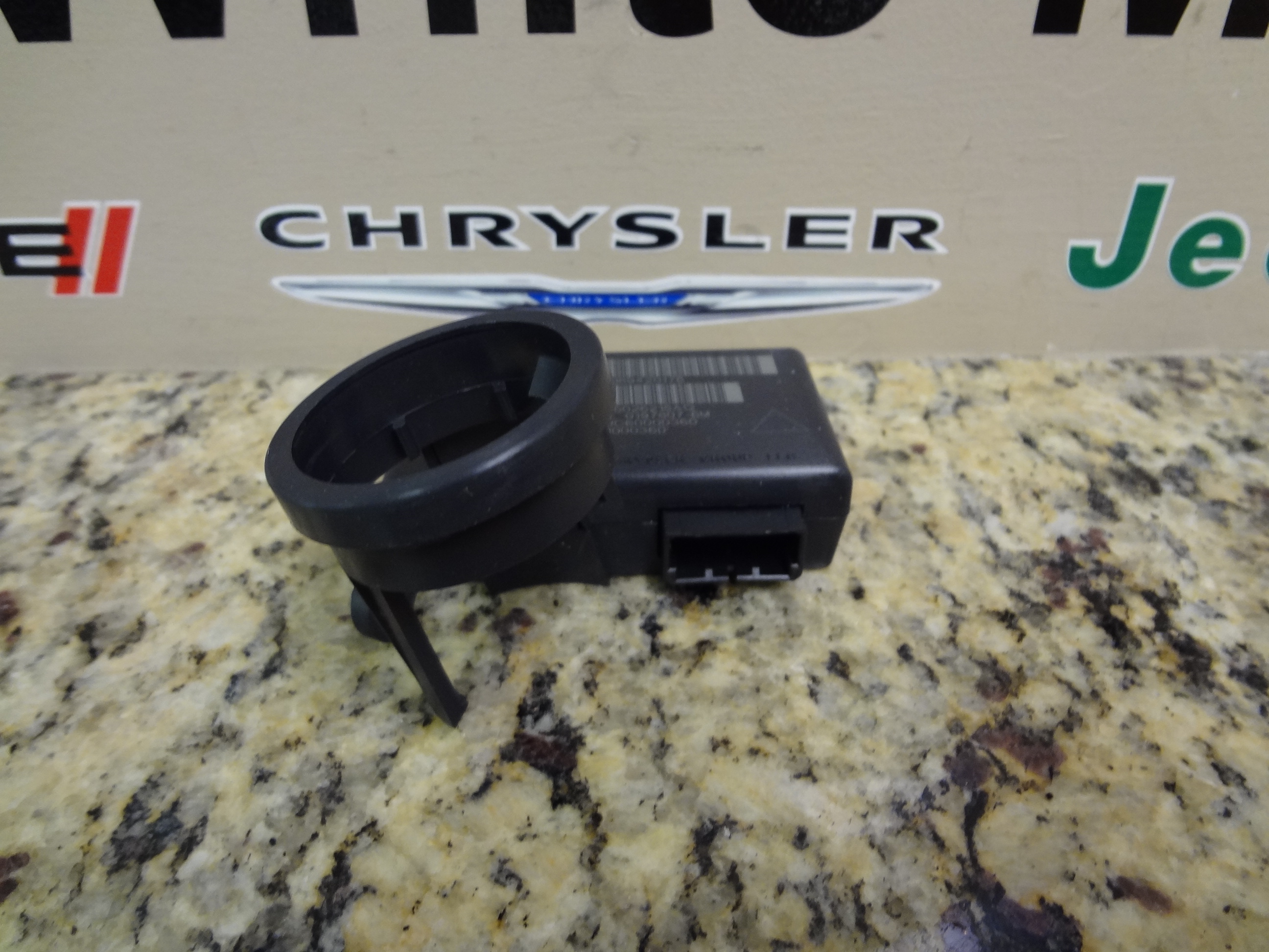 5026218AT - : Tire Pressure Monitoring System Receiver for Chrysler: PT Cruiser | Dodge: Caliber | Jeep: Compass, Patriot Image