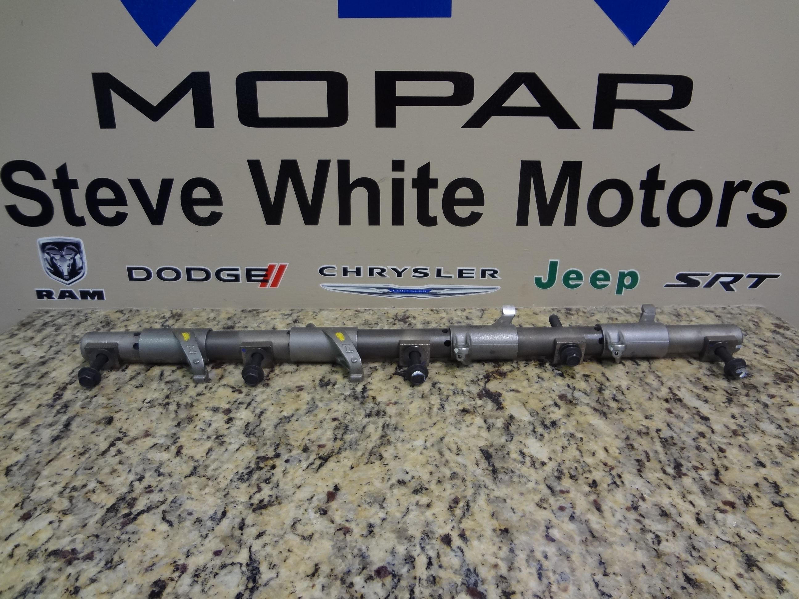 53021552AB - : Intake Rocker Arm for Chrysler: 300, Aspen | Dodge: Challenger, Charger, Durango, Magnum, Ram 1500, Ram 2500, Ram 3500 | Jeep: Commander, Grand Cherokee, Grand Cherokee L, Grand Wagoneer, Wagoneer, Wrangler | Ram: 1500, 1500 Classic, 2500, 3500 Image