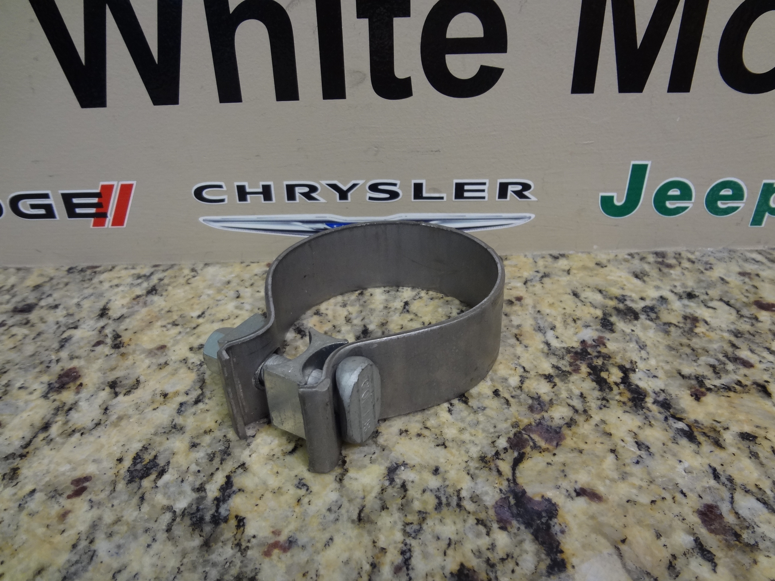 55398184AA - Exhaust: Exhaust Clamp for Chrysler: Aspen | Dodge: Durango, Ram 1500 | Ram: 1500, 1500 Classic Image