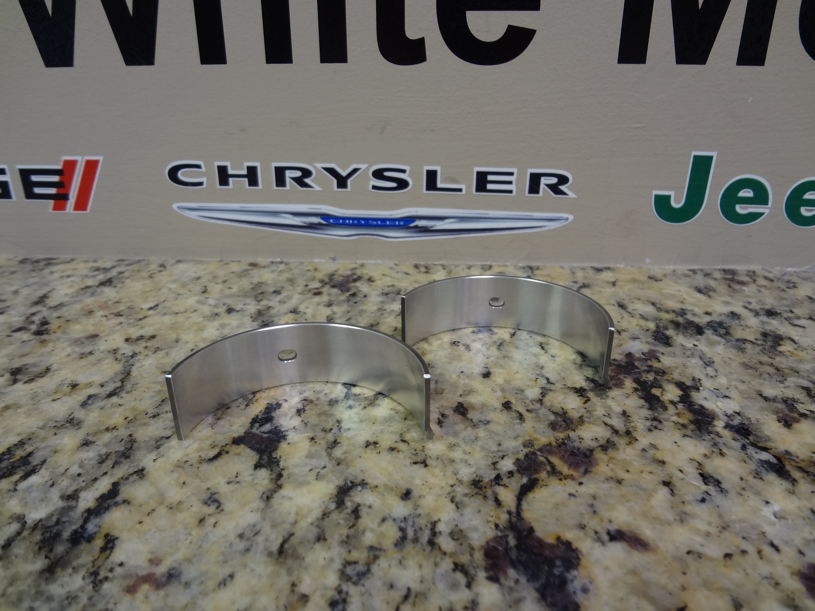 68000512AB - Engine 2.7L Six Cylinder: Connecting Rod Bearing Package for Chrysler: 300, 300M, Concorde, Sebring | Dodge: Avenger, Charger, Intrepid, Journey, Magnum, Stratus Image