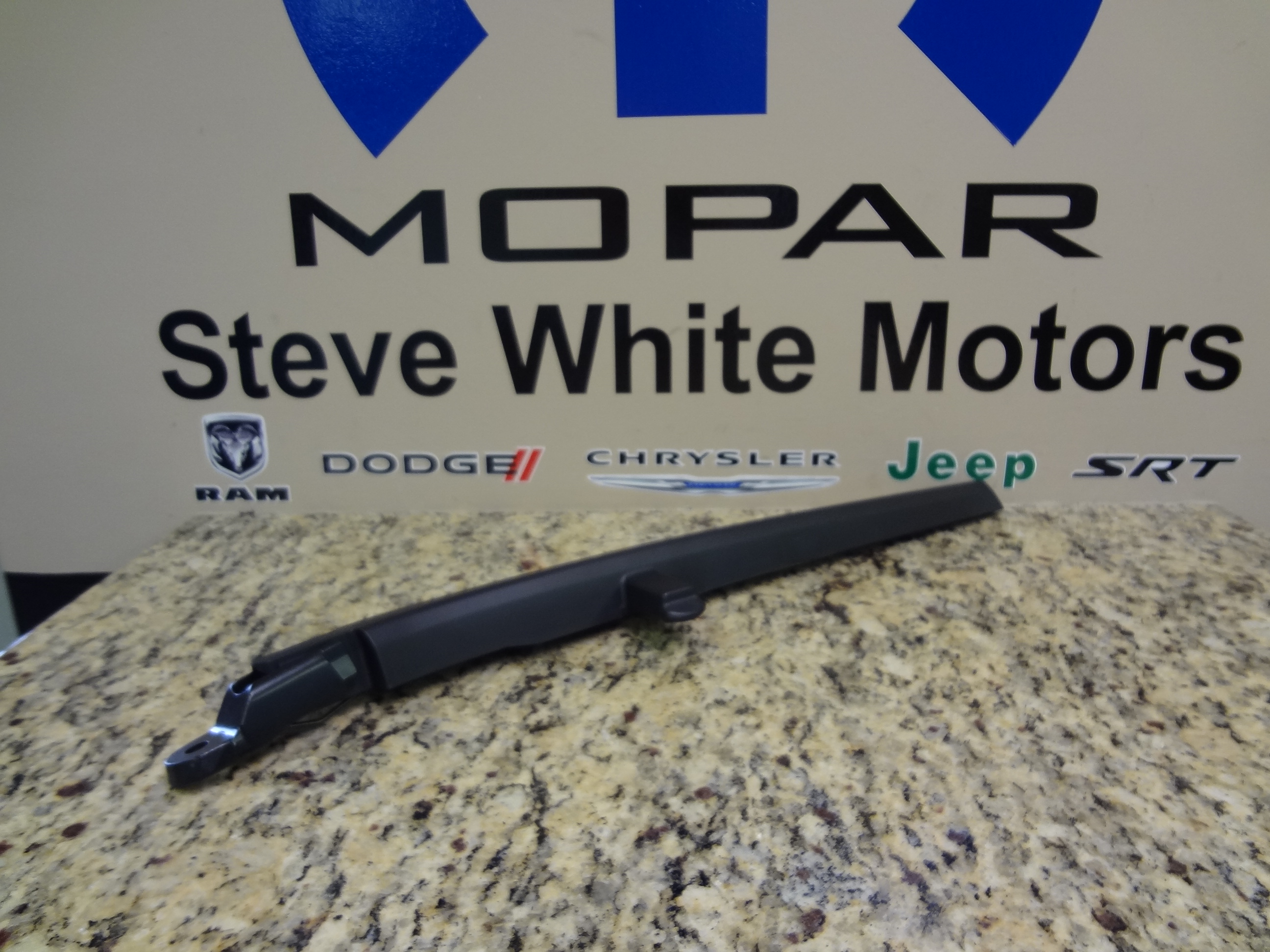 68034341AD - : Rear Wiper Arm for Jeep: Liberty Image