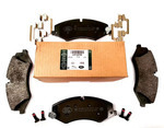 LR134700 - Brakes: Brake Pads for Land-Rover Image